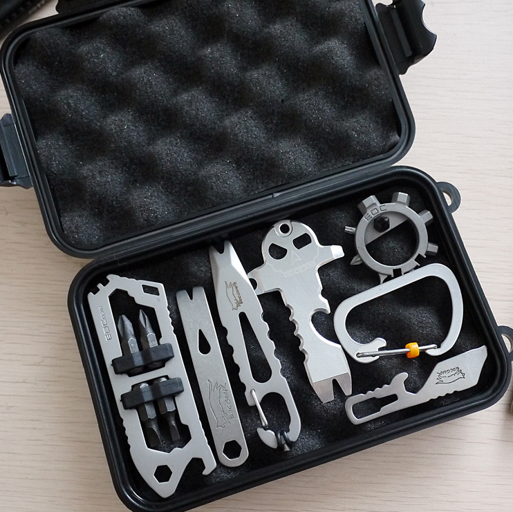Caja de almacenamiento combinada multifunción EDC, conjunto nueve en uno de varios dispositivos, equipo portátil para exteriores